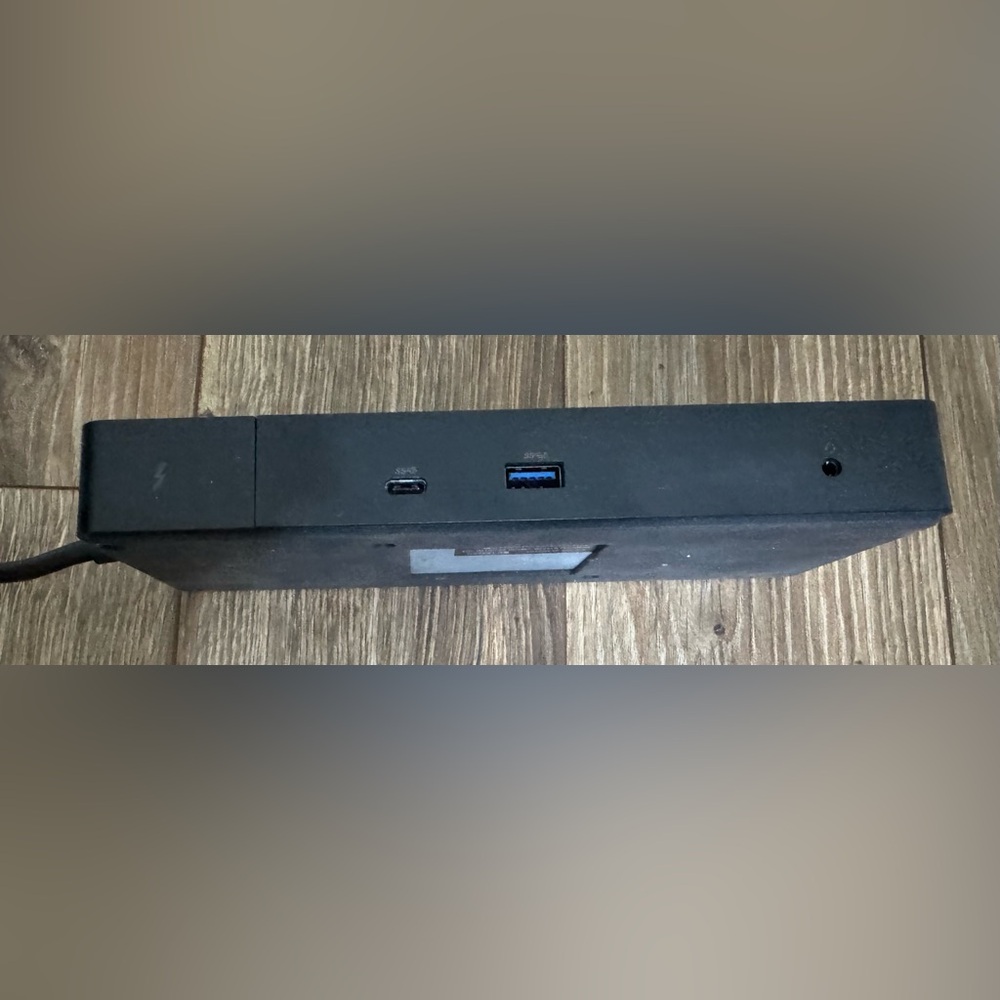 Dell WD19TB Thunderbolt Docking Station - Picture 2 of 5